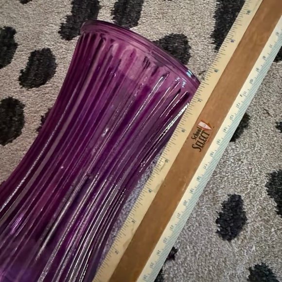 Vase - Picture 3 of 5